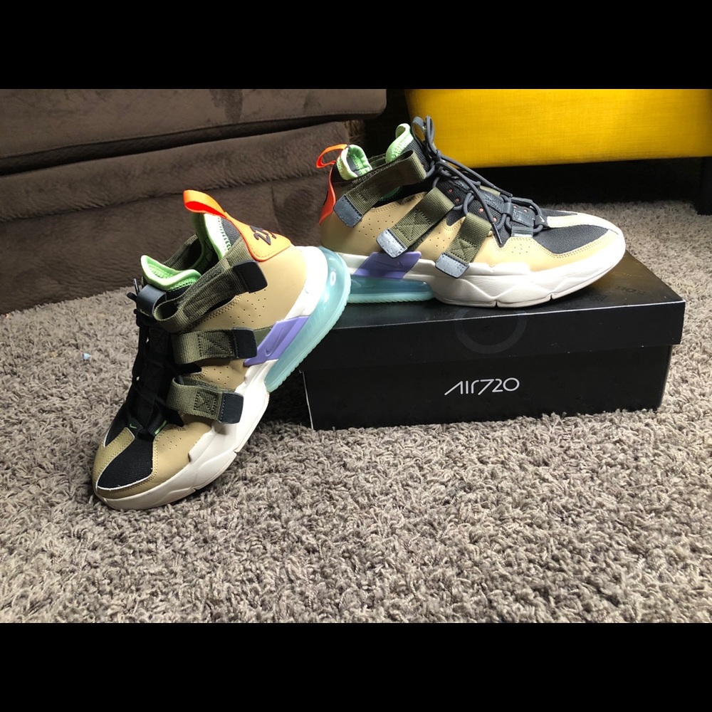Nike Air Max 270